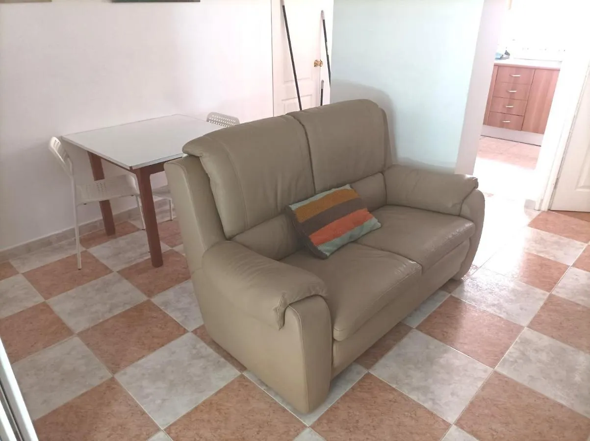 フエンヒロラCasa Mariaアパートメント ホームステイ